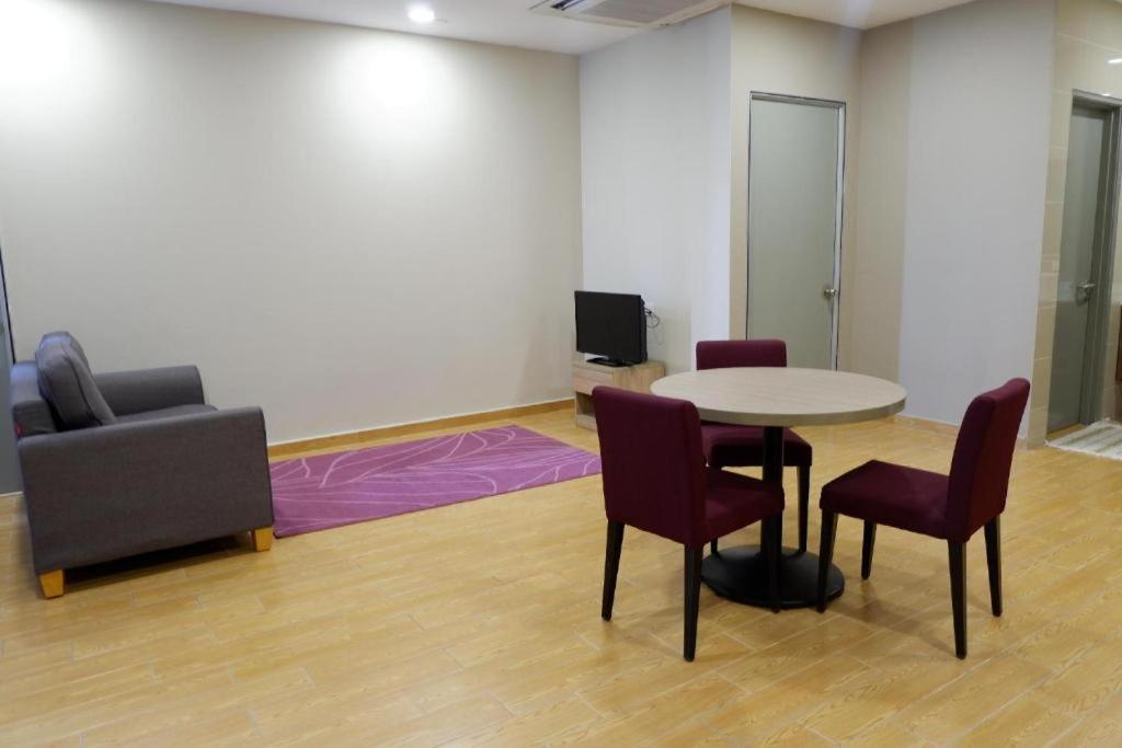 Bangi Perdana Hotel מראה חיצוני תמונה