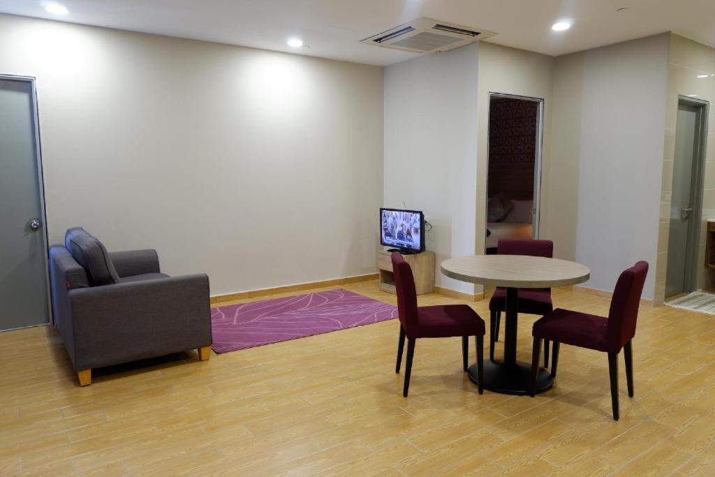 Bangi Perdana Hotel מראה חיצוני תמונה